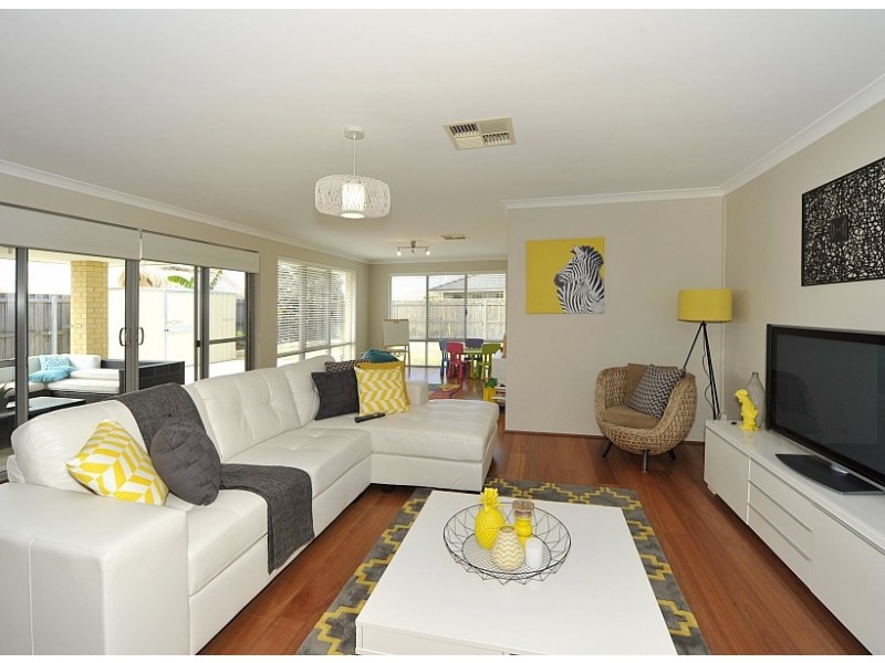 50 Seascapes Boulevard, Halls Head WA 6210