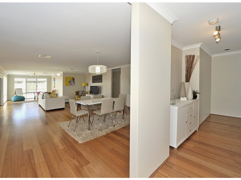 50 Seascapes Boulevard, Halls Head WA 6210