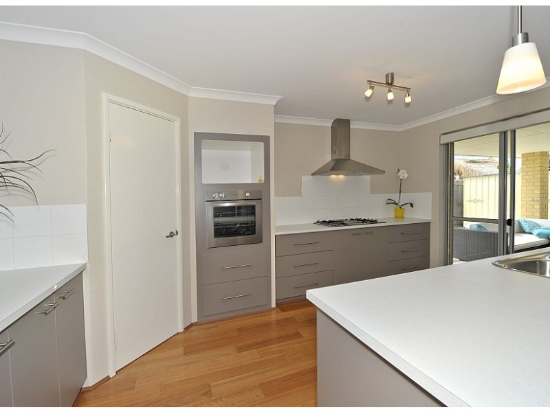 50 Seascapes Boulevard, Halls Head WA 6210