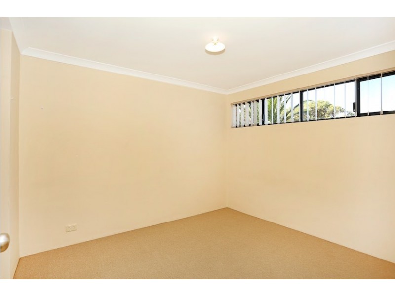 21/27 Meadow Springs Drive, Meadow Springs WA 6210