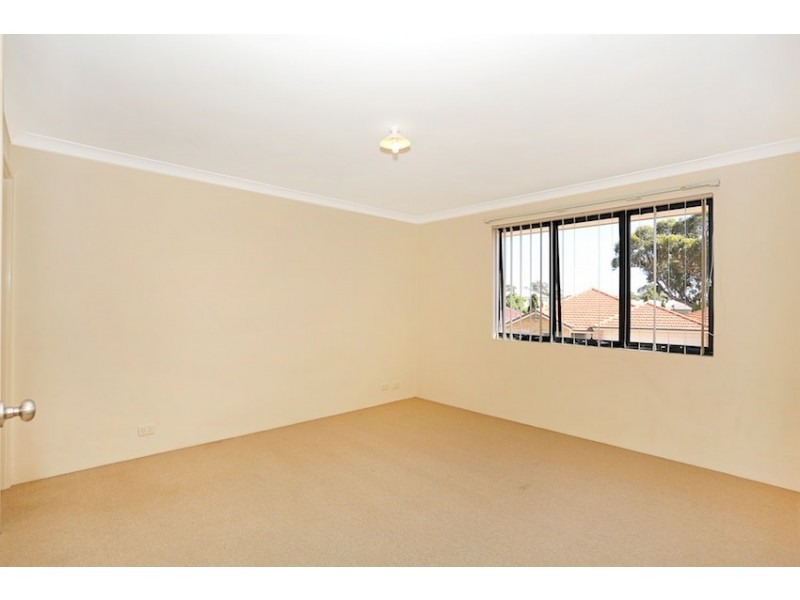 21/27 Meadow Springs Drive, Meadow Springs WA 6210