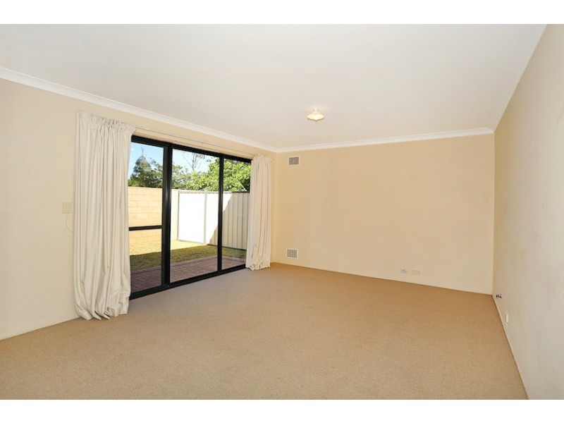 21/27 Meadow Springs Drive, Meadow Springs WA 6210