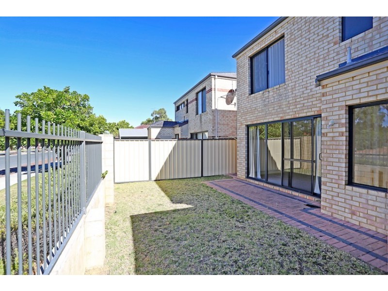 21/27 Meadow Springs Drive, Meadow Springs WA 6210