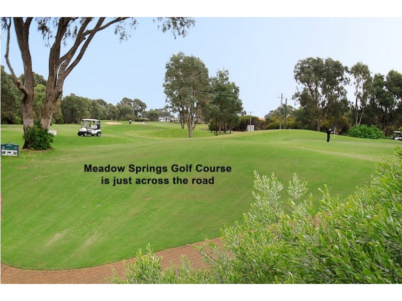 21/27 Meadow Springs Drive, Meadow Springs WA 6210