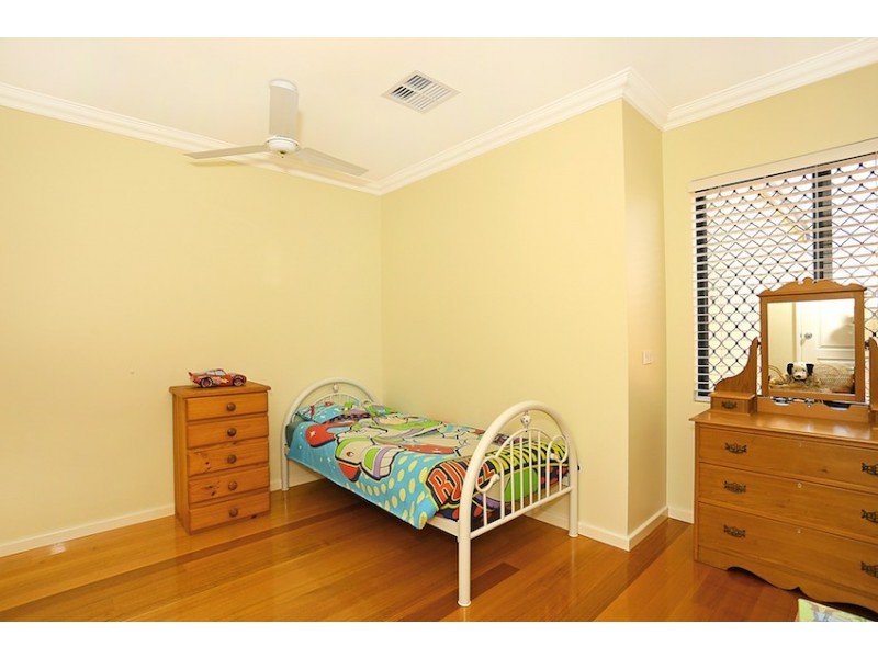 35 Darwin Terrace, Dudley Park WA 6210