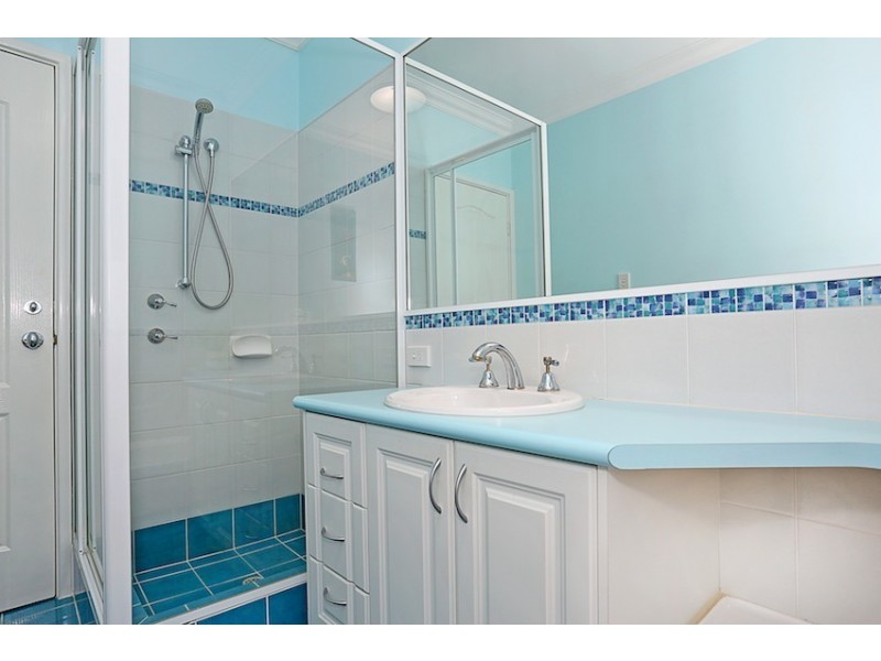 35 Darwin Terrace, Dudley Park WA 6210