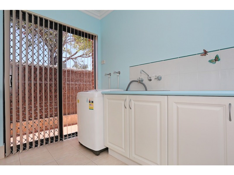 35 Darwin Terrace, Dudley Park WA 6210