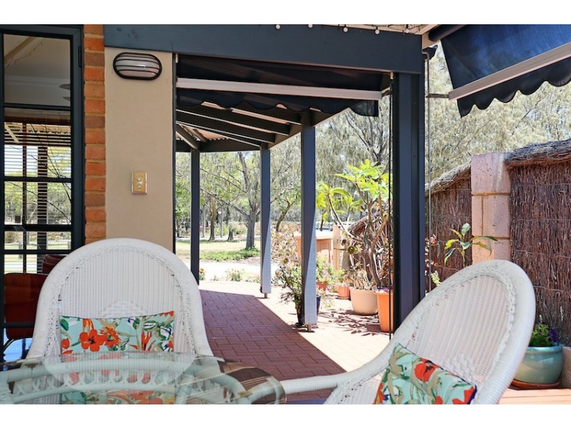 35 Darwin Terrace, Dudley Park WA 6210