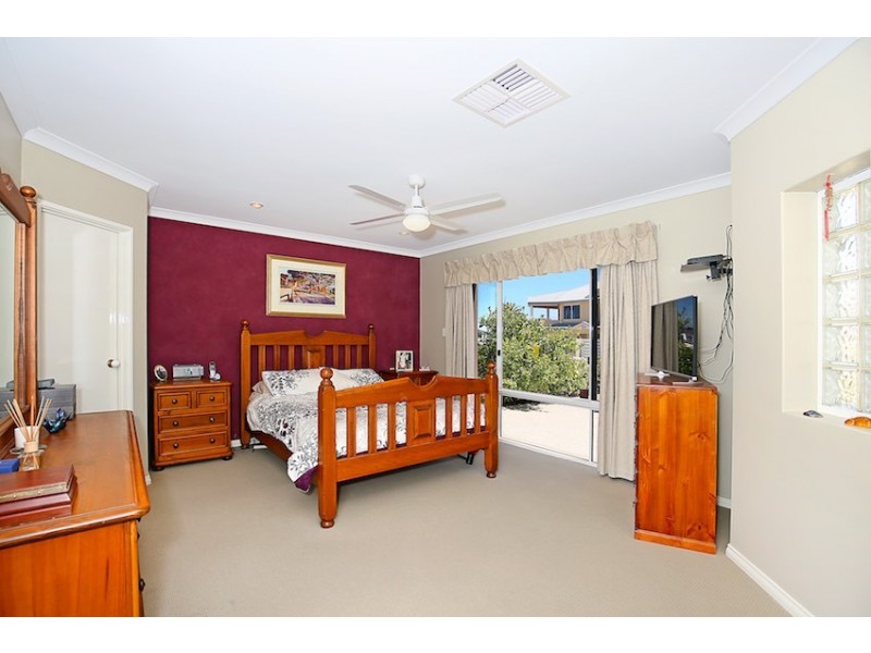 2 Cuvier Place, San Remo WA 6210