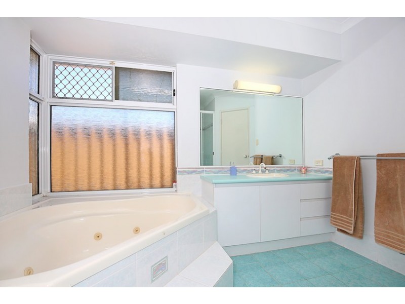 2 Cuvier Place, San Remo WA 6210