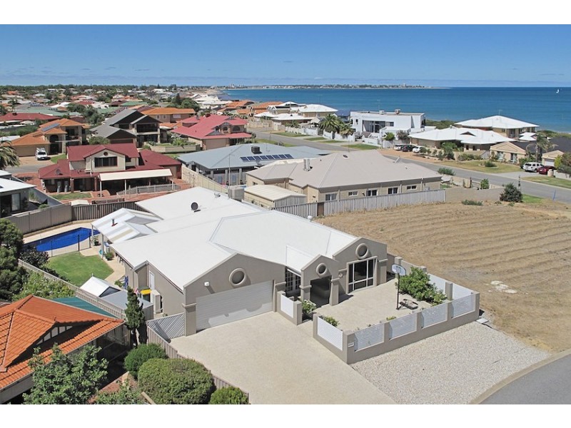 2 Cuvier Place, San Remo WA 6210