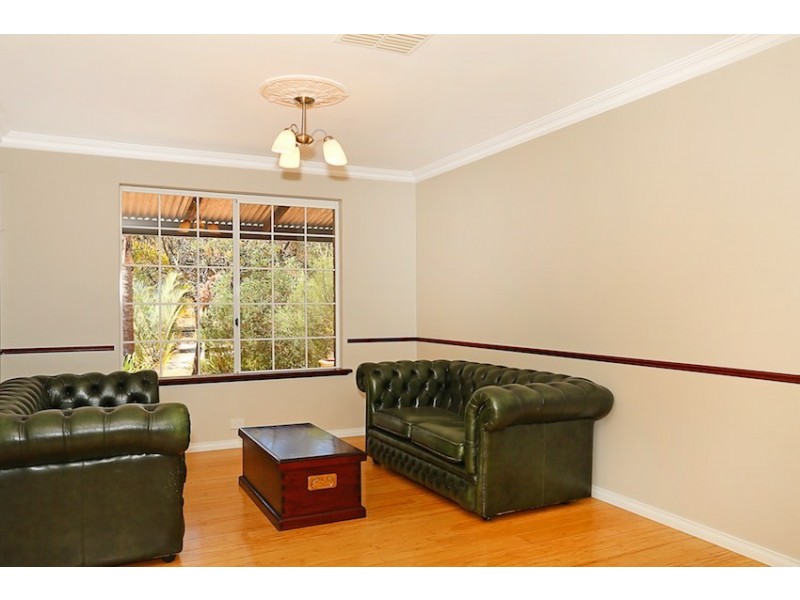 4 Marri Court, Parklands WA 6180