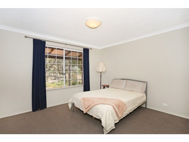 4 Marri Court, Parklands WA 6180