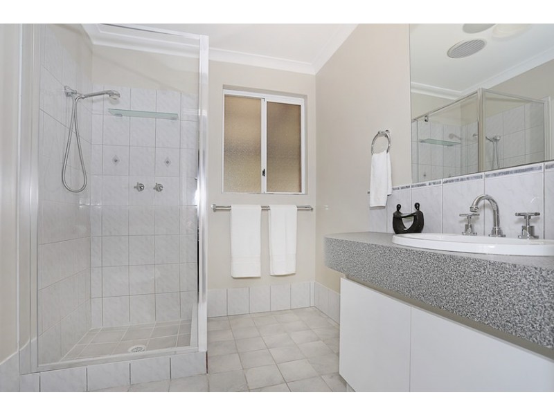 4 Marri Court, Parklands WA 6180