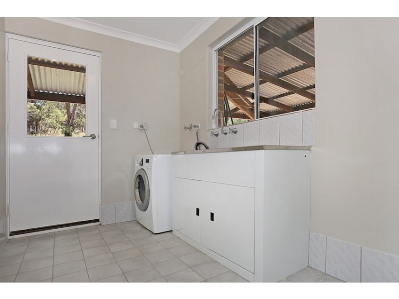 4 Marri Court, Parklands WA 6180