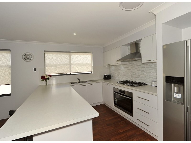 7 Dunsborough Court, Dawesville WA 6211