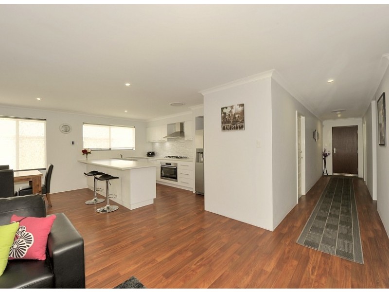7 Dunsborough Court, Dawesville WA 6211