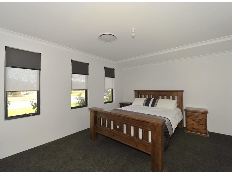 7 Dunsborough Court, Dawesville WA 6211
