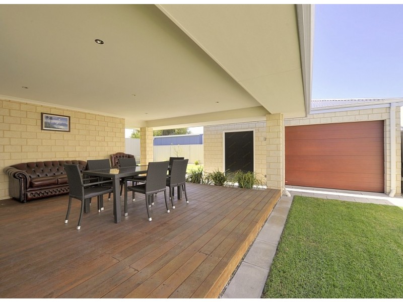 7 Dunsborough Court, Dawesville WA 6211