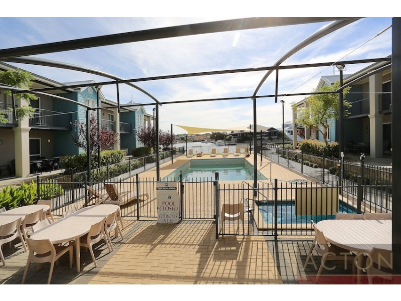 71/20 Apollo Place, Halls Head WA 6210