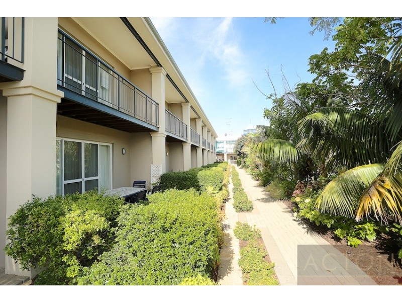 71/20 Apollo Place, Halls Head WA 6210