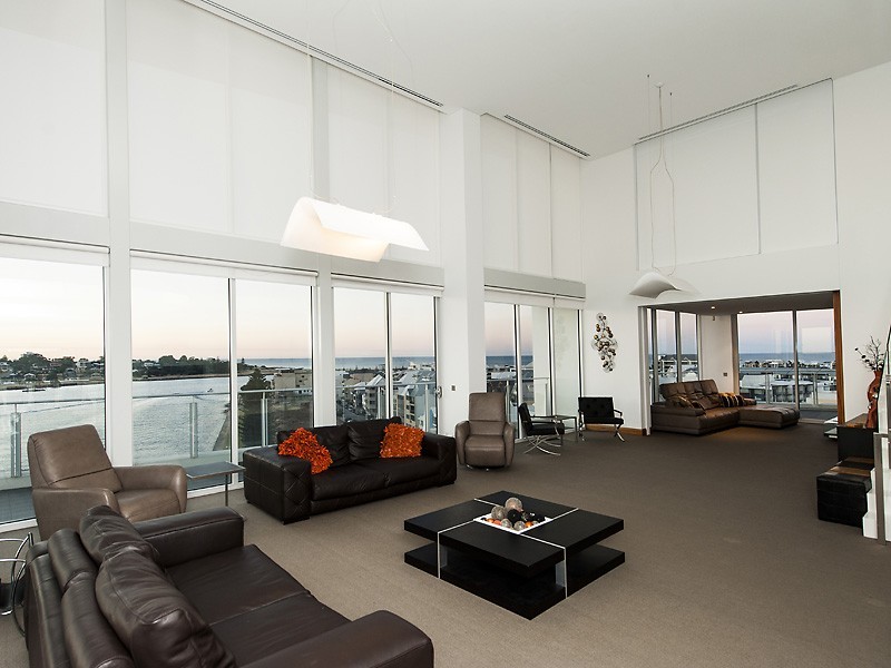 903/5 Marco Polo Drive, Mandurah WA 6210