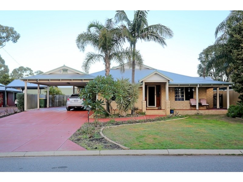 22 Koolyanga Pl, Greenfields WA 6210