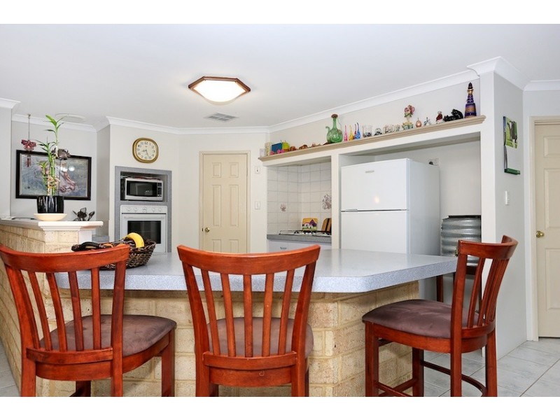 22 Koolyanga Pl, Greenfields WA 6210