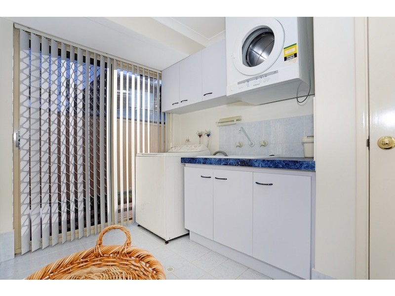 22 Koolyanga Pl, Greenfields WA 6210