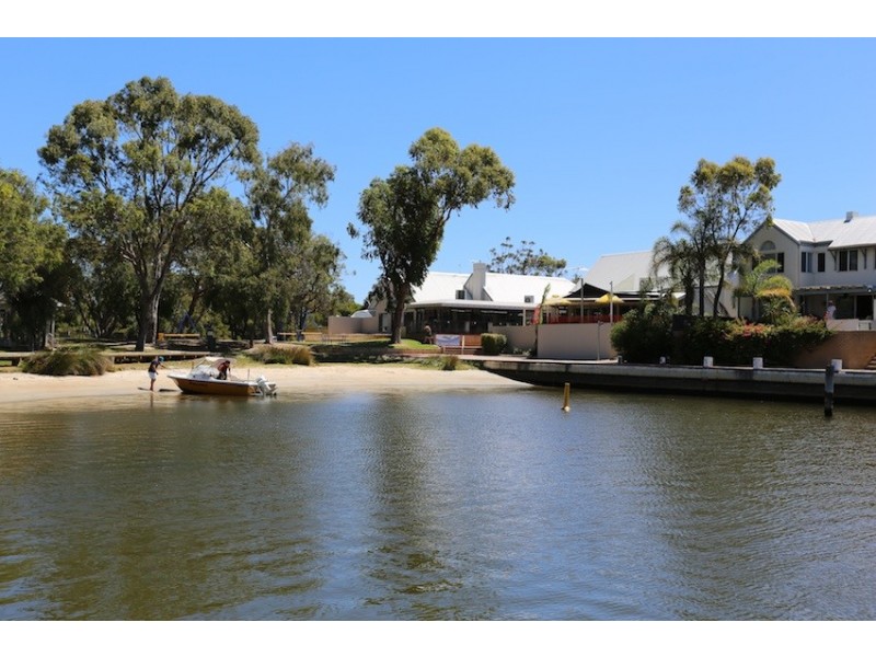 31 Rodoreda Crescent, Ravenswood WA 6208