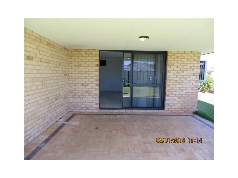 3 Moonbrook Way, Meadow Springs WA 6210