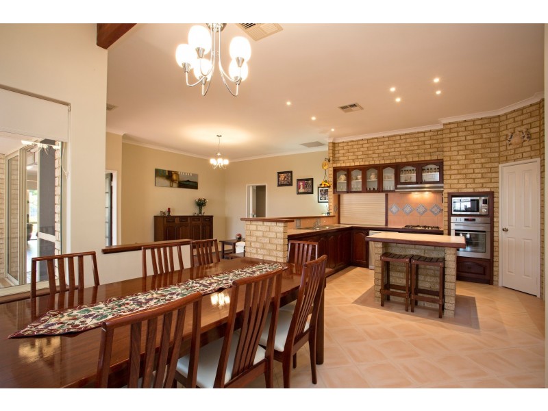 30 Fanning Way, Singleton WA 6175