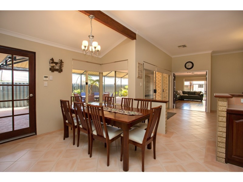 30 Fanning Way, Singleton WA 6175