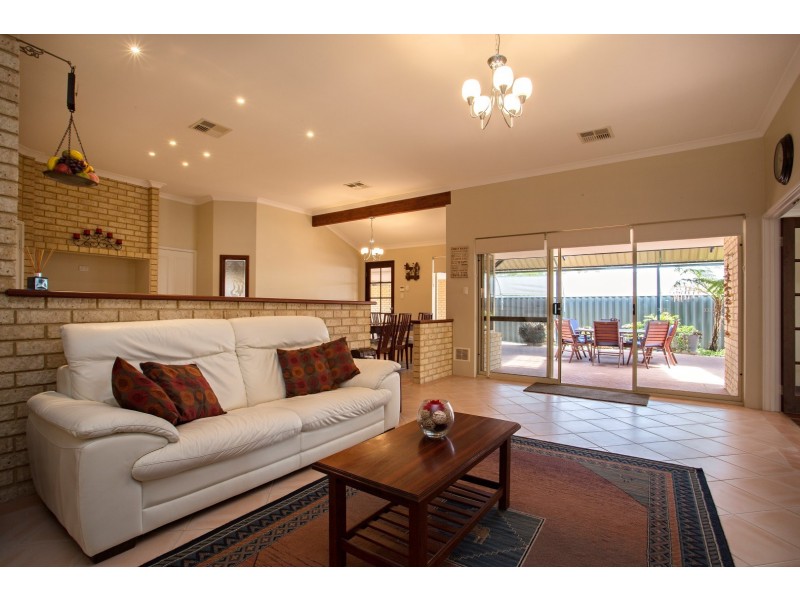 30 Fanning Way, Singleton WA 6175