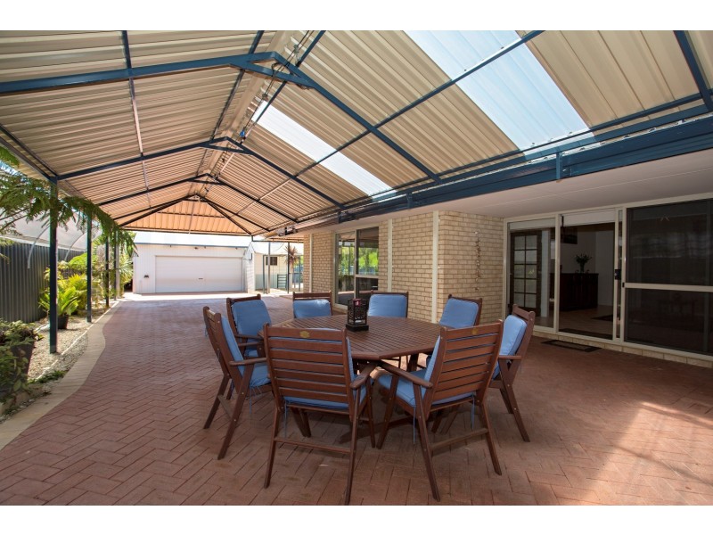 30 Fanning Way, Singleton WA 6175