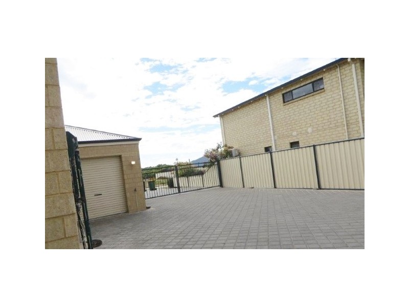 2 Cranbrook Crescent, Dawesville WA 6211