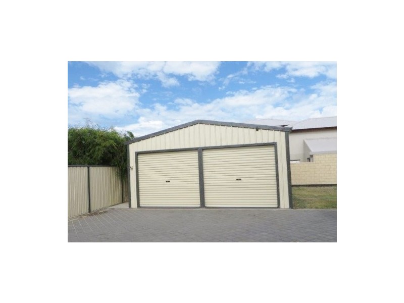 2 Cranbrook Crescent, Dawesville WA 6211