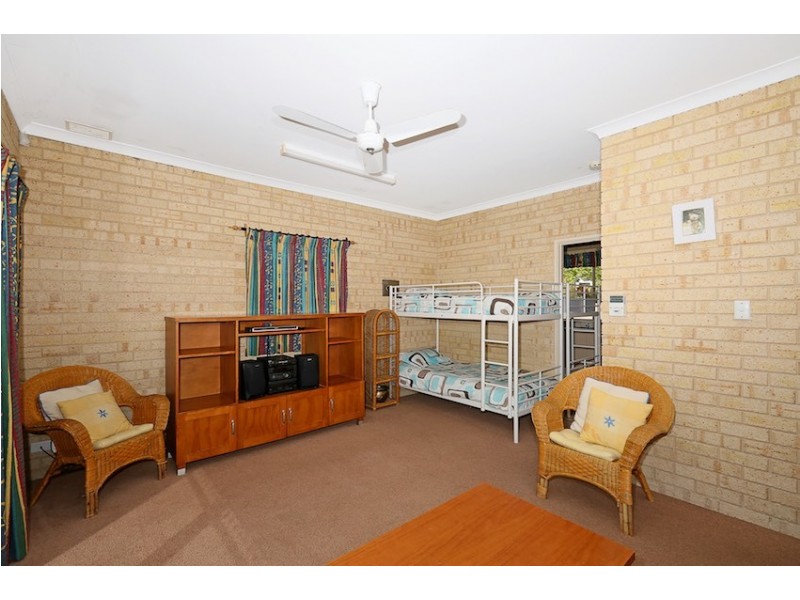 16 Estuary Heights Place, Bouvard WA 6211