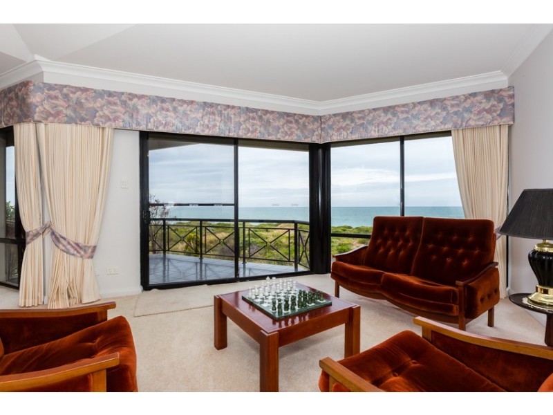 28 Ronsard Drive, San Remo WA 6210