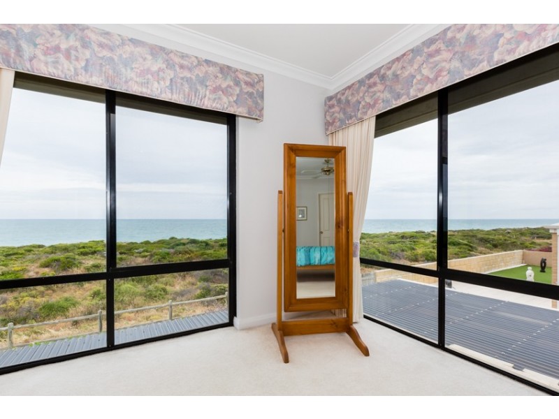 28 Ronsard Drive, San Remo WA 6210