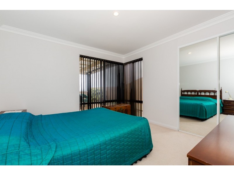 28 Ronsard Drive, San Remo WA 6210