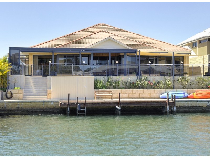 1 Ragamuffin Point, Halls Head WA 6210
