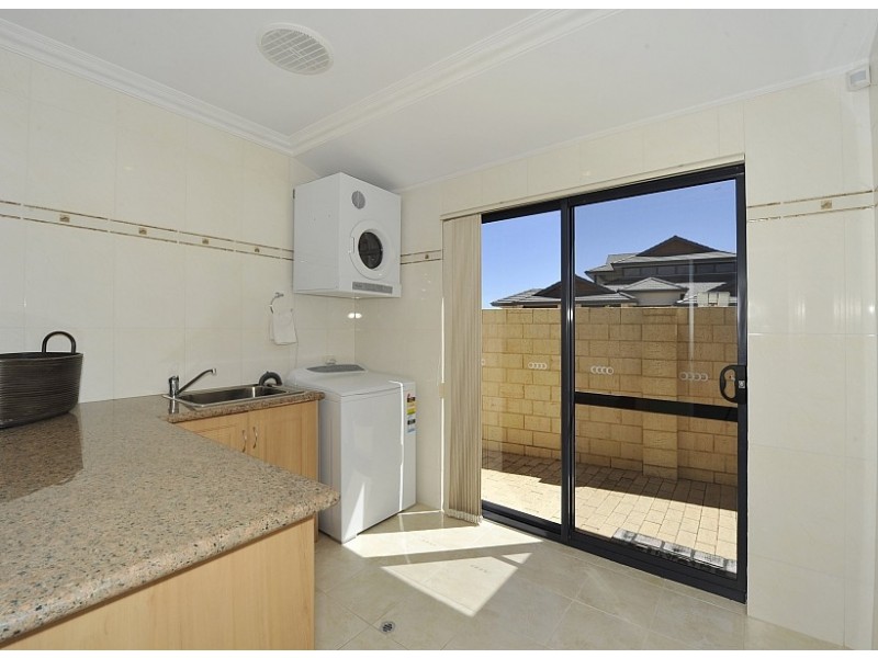 1 Ragamuffin Point, Halls Head WA 6210