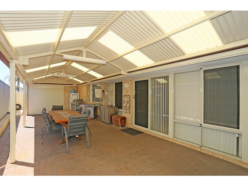 3 Staunton Rise, Halls Head WA 6210