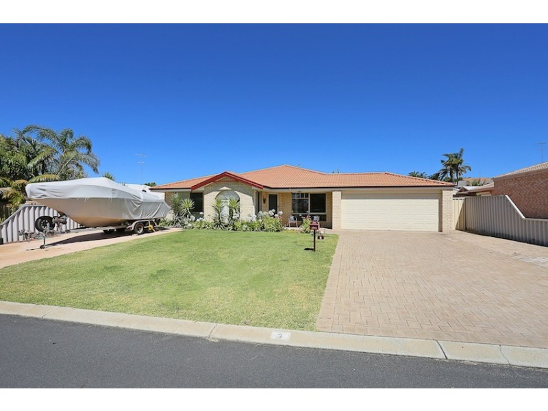 3 Staunton Rise, Halls Head WA 6210