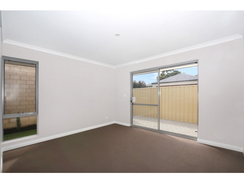 12 Dotterel Drive, Dudley Park WA 6210