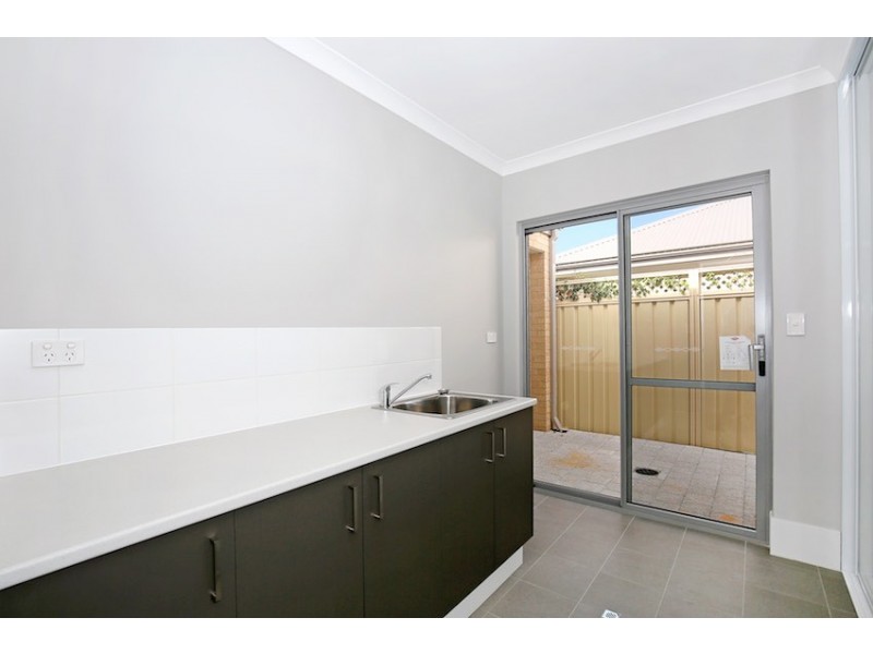 12 Dotterel Drive, Dudley Park WA 6210