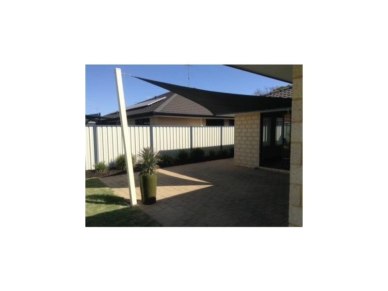 2 Grandmere Parade, Meadow Springs WA 6210