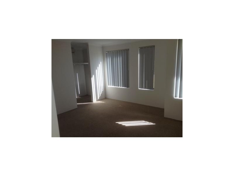 2 Grandmere Parade, Meadow Springs WA 6210