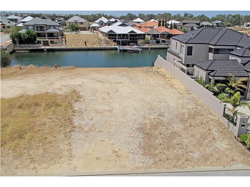 37 Ragamuffin Point, Halls Head WA 6210